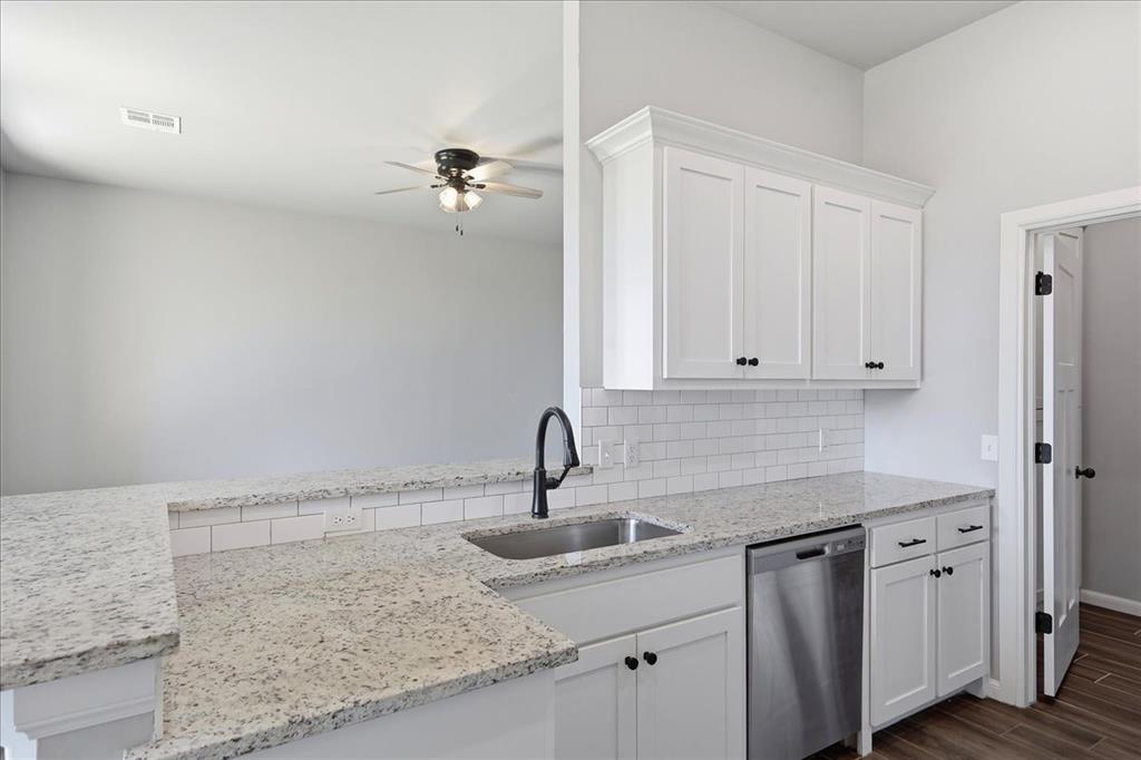 704 N Cottontail Way Property Photo 11