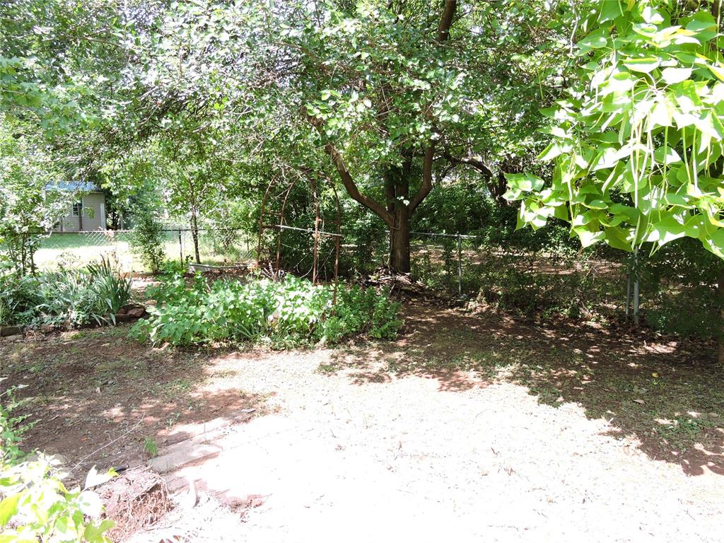 312 S Flynn Avenue Property Photo 15