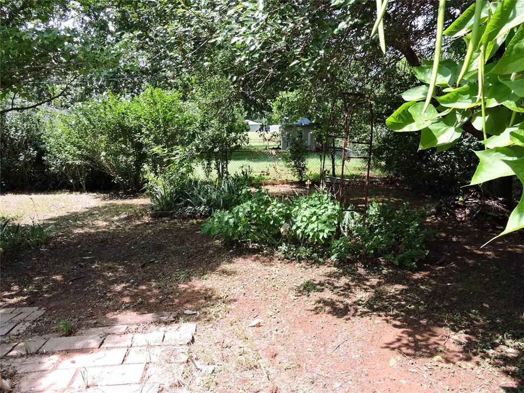 312 S Flynn Avenue Property Photo 17
