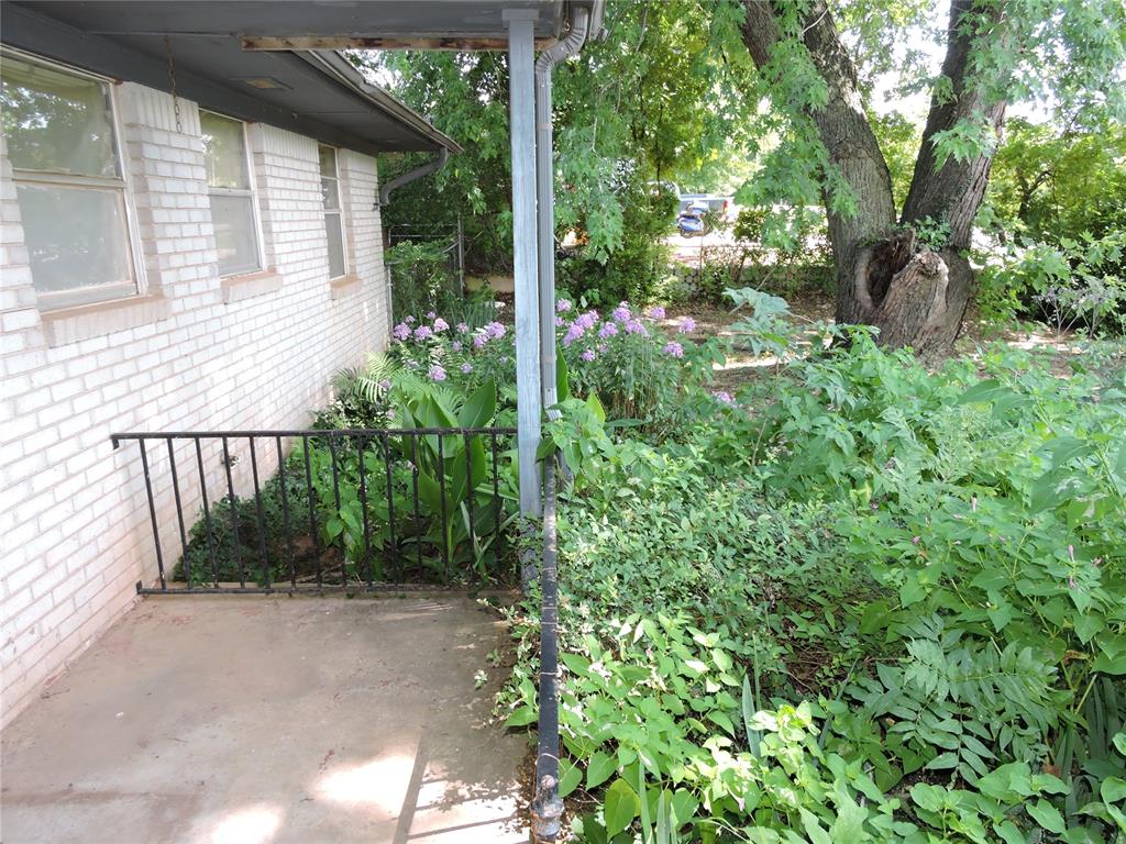 312 S Flynn Avenue Property Photo 30