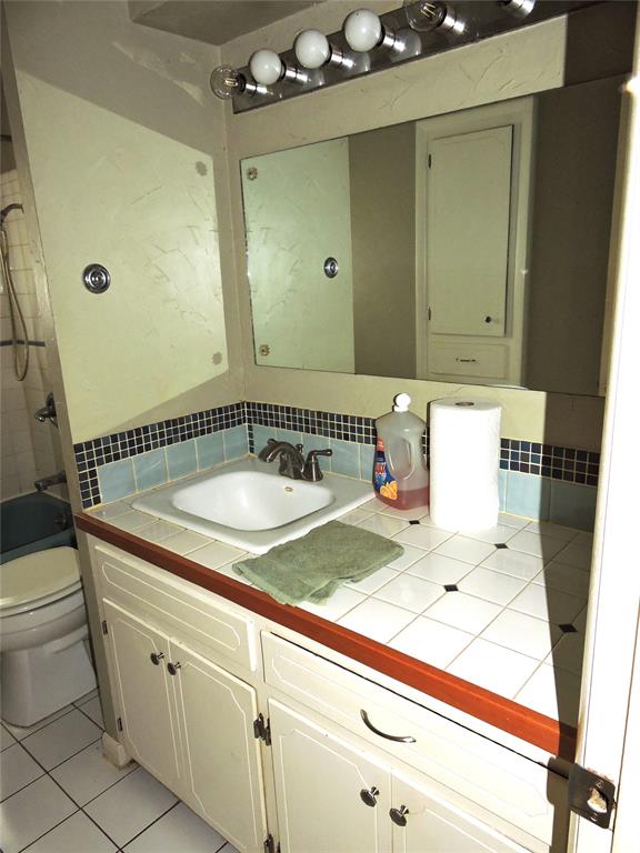312 S Flynn Avenue Property Photo 36