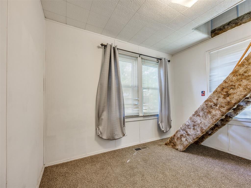 605 S Sooner Road Property Photo 9
