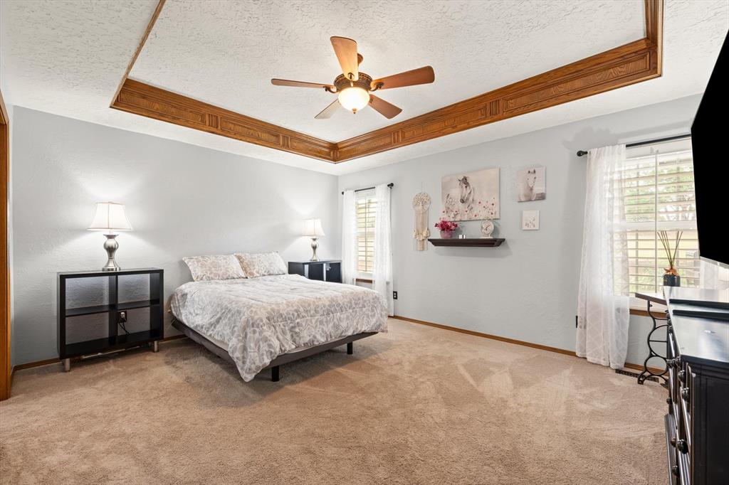 10700 Crystal Creek Drive Property Photo 23
