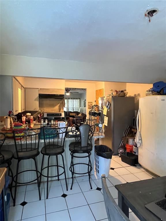 6209 Nw 34th Street Property Photo 4