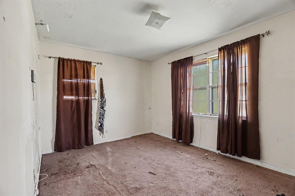 704 Ne Katherine Place Property Photo 14
