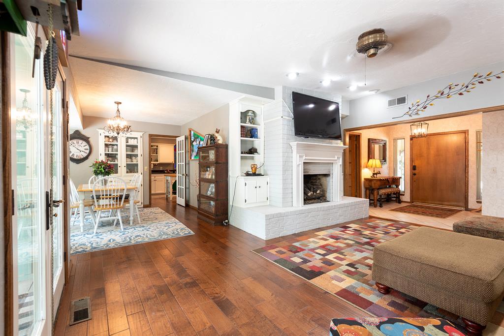 1109 N Terrace Drive Property Photo 6