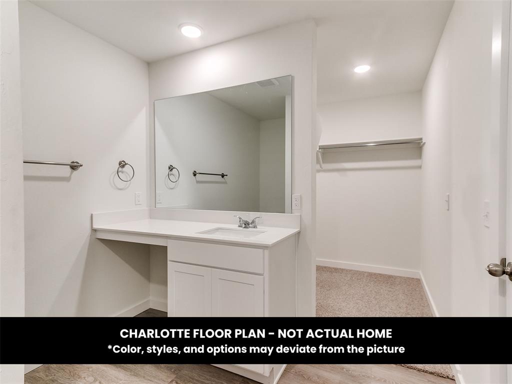 9113 Sweetwater Boulevard Property Photo 19