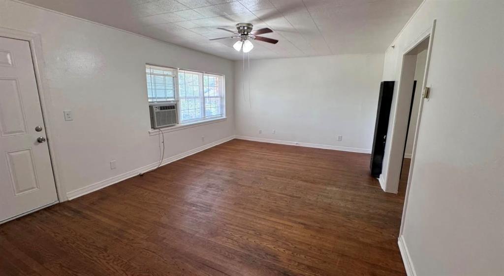 111 Sw 26th Street Property Photo 2