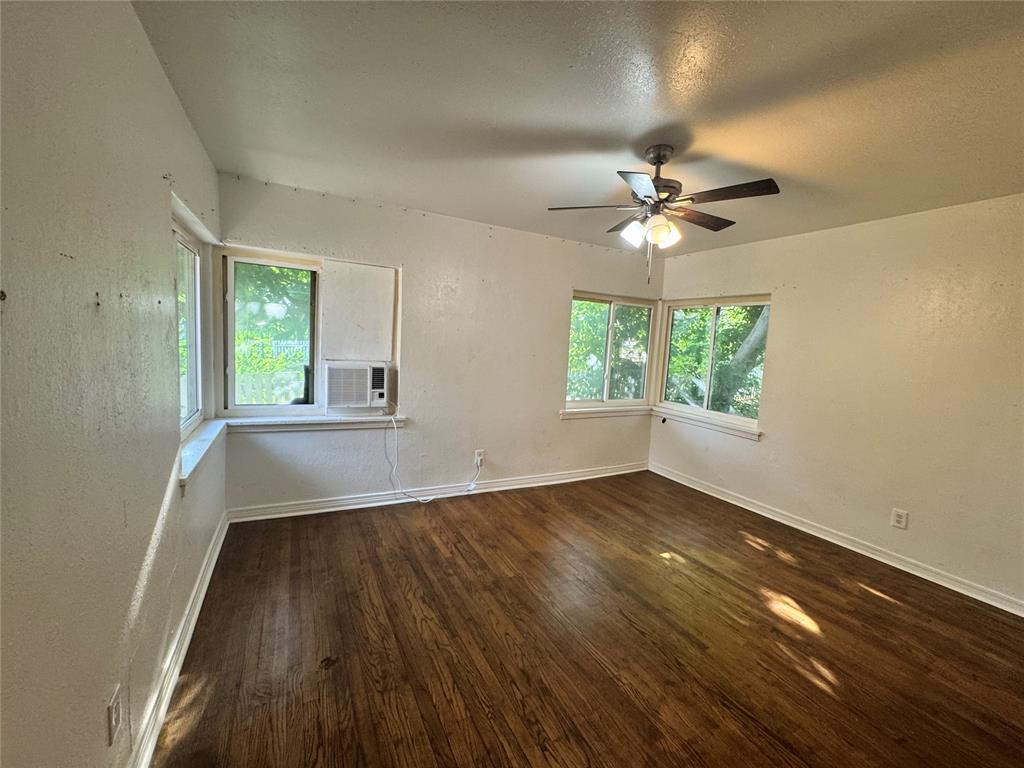111 Sw 26th Street Property Photo 19