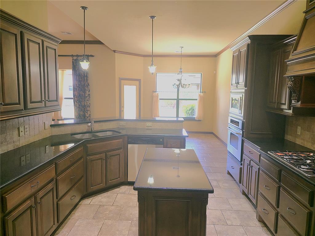 2924 Sw 136th Street Property Photo 7