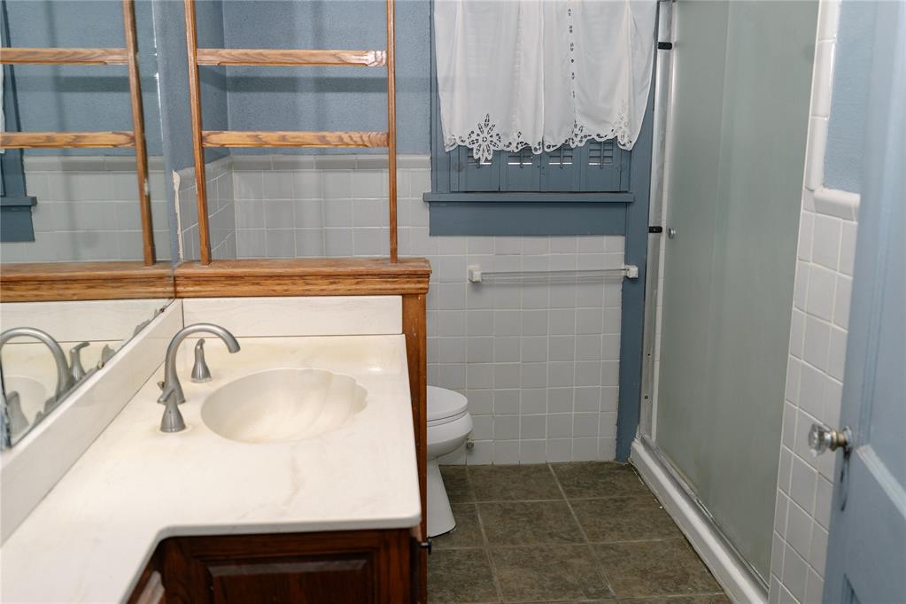 317 W 4th Street Property Photo 19