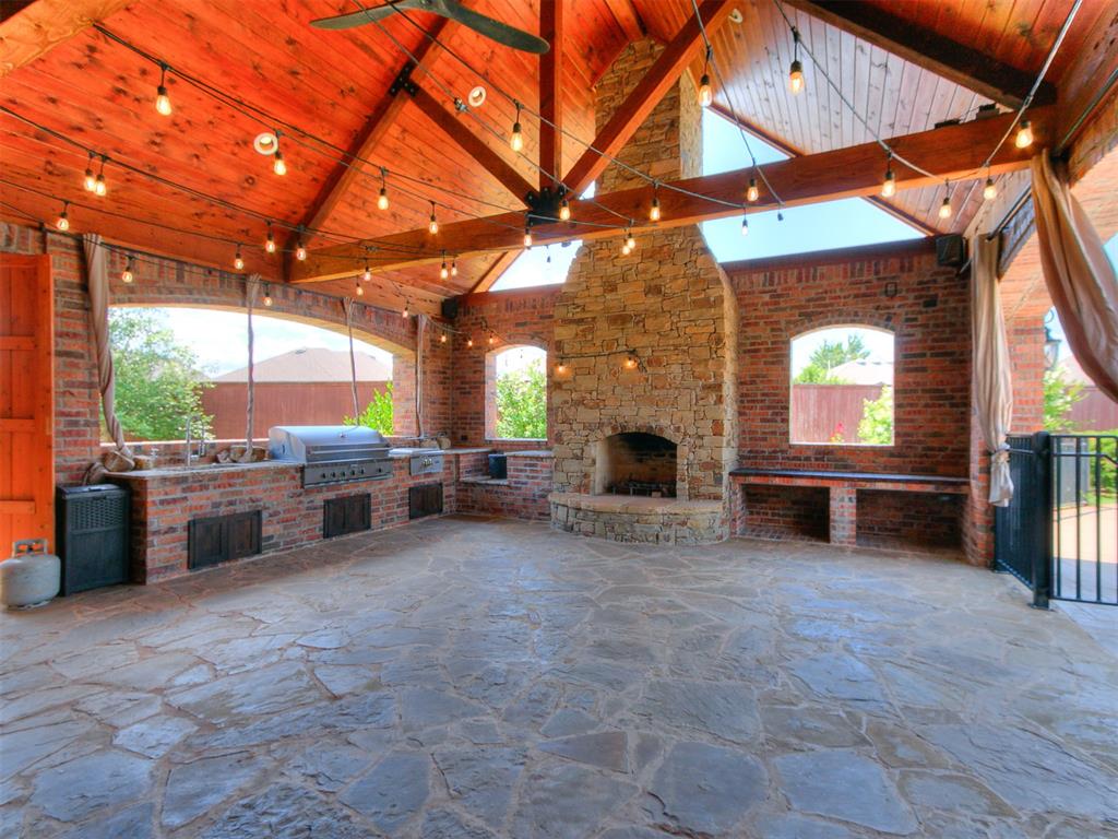 14401 Yorkshire Lane Property Photo 4