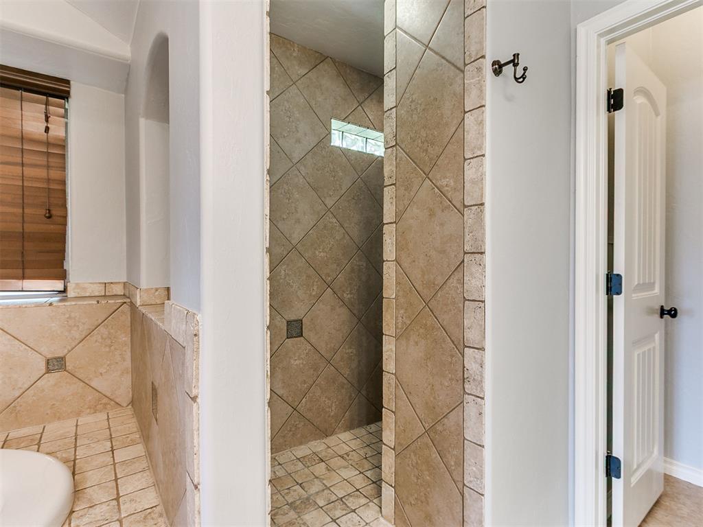 14401 Yorkshire Lane Property Photo 28