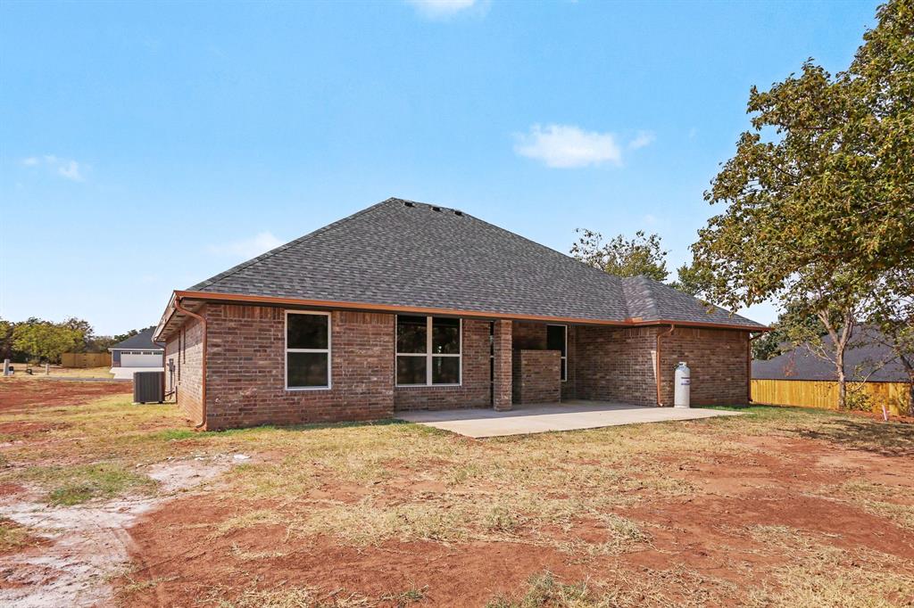 2209 Winter Ridge Road Property Photo 4