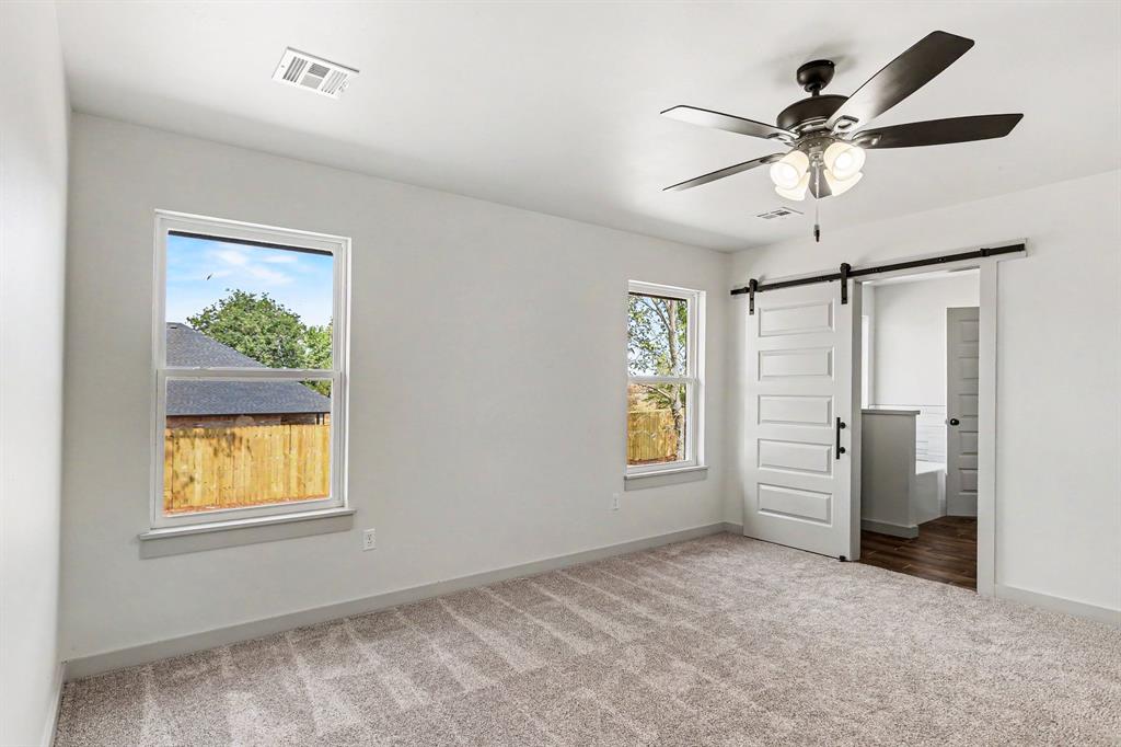 2209 Winter Ridge Road Property Photo 6