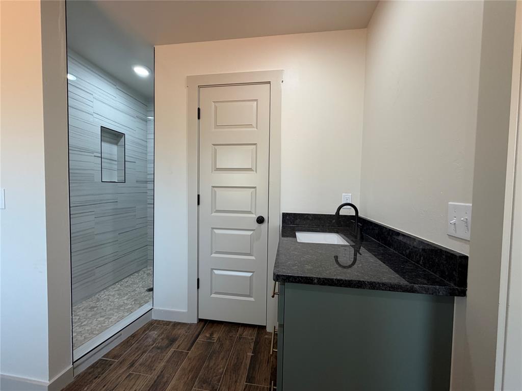 2209 Winter Ridge Road Property Photo 8