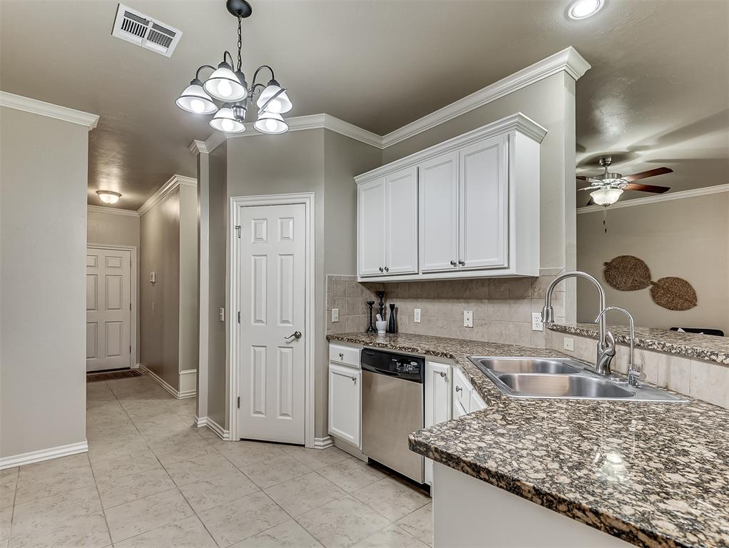 2933 Firewheel Road Property Photo 13