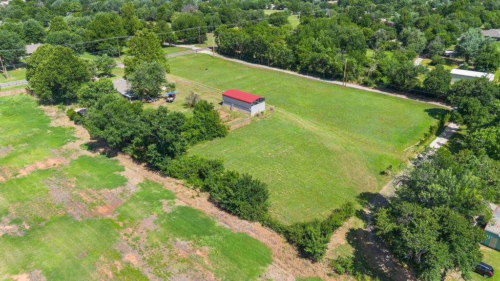 420 N Post Road Property Photo 4