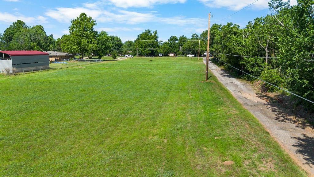 420 N Post Road Property Photo 5