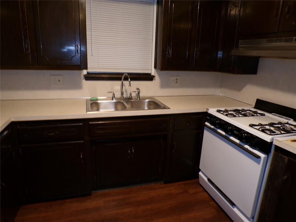 1049 Nw 22nd Street Property Photo 3