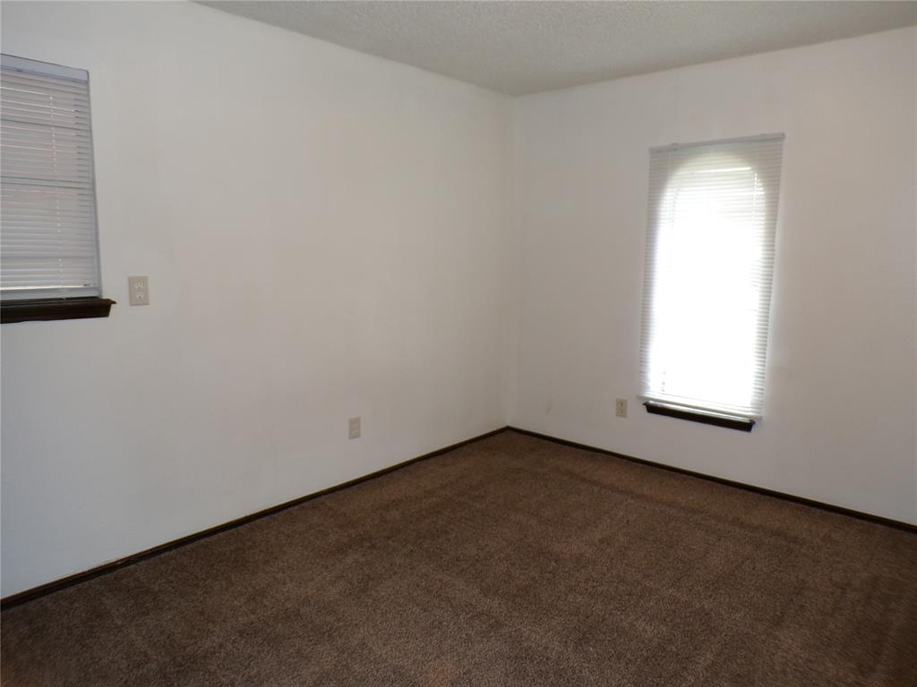 1049 Nw 22nd Street Property Photo 6