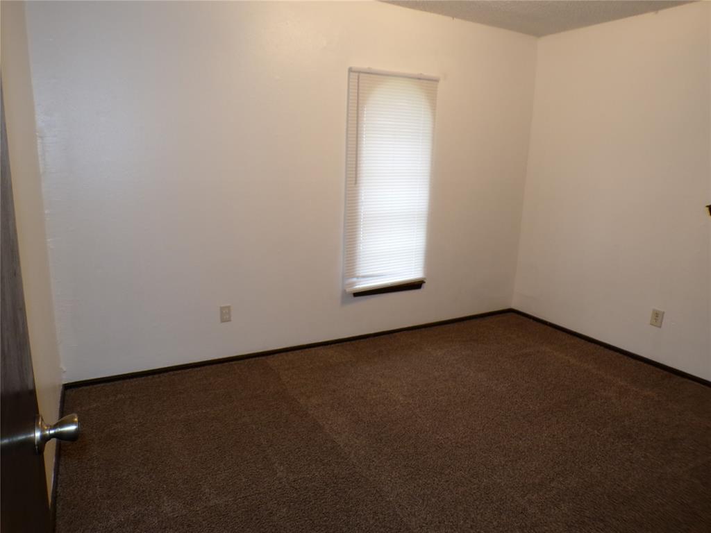 1049 Nw 22nd Street Property Photo 8