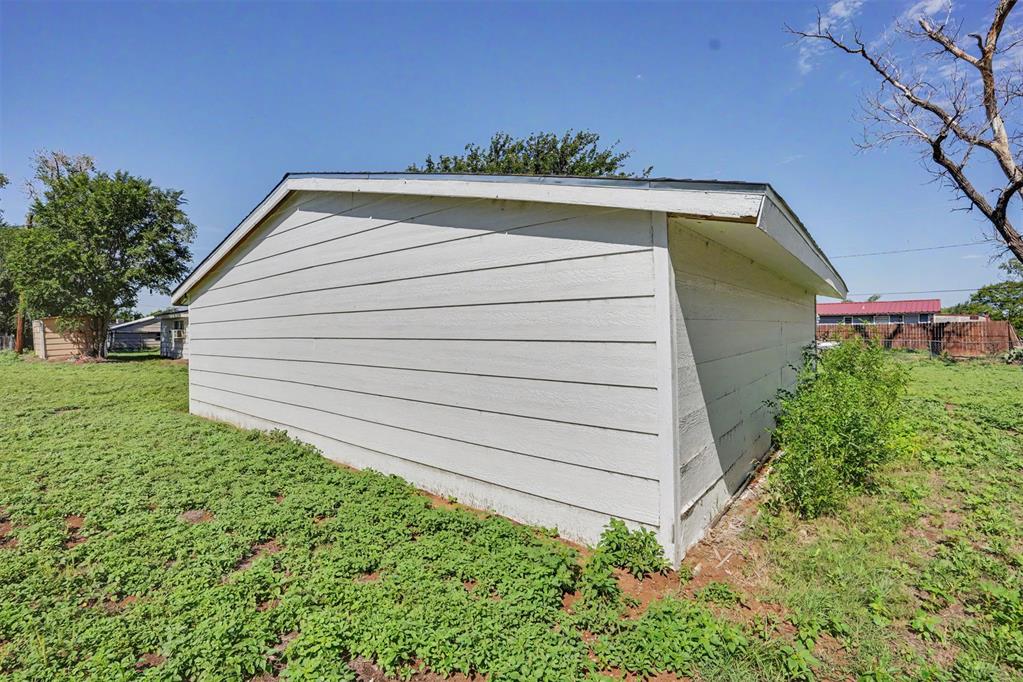 20456 E 1410 Rd #92 Property Photo 4