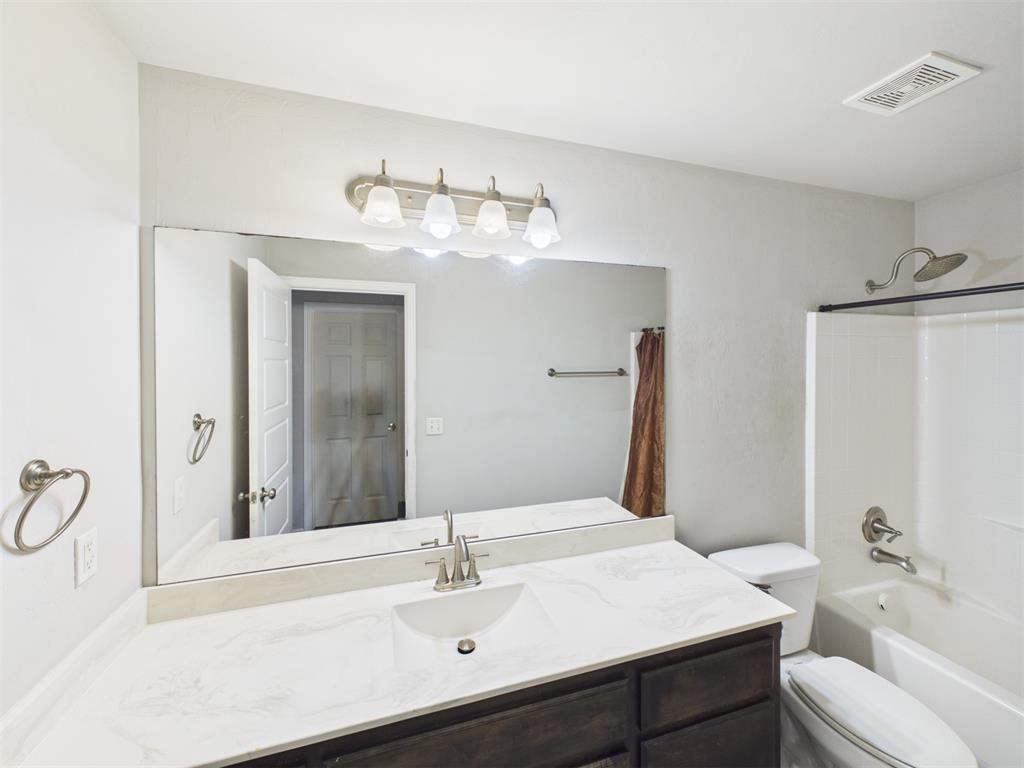 12500 Heritage Oaks Drive Property Photo 14
