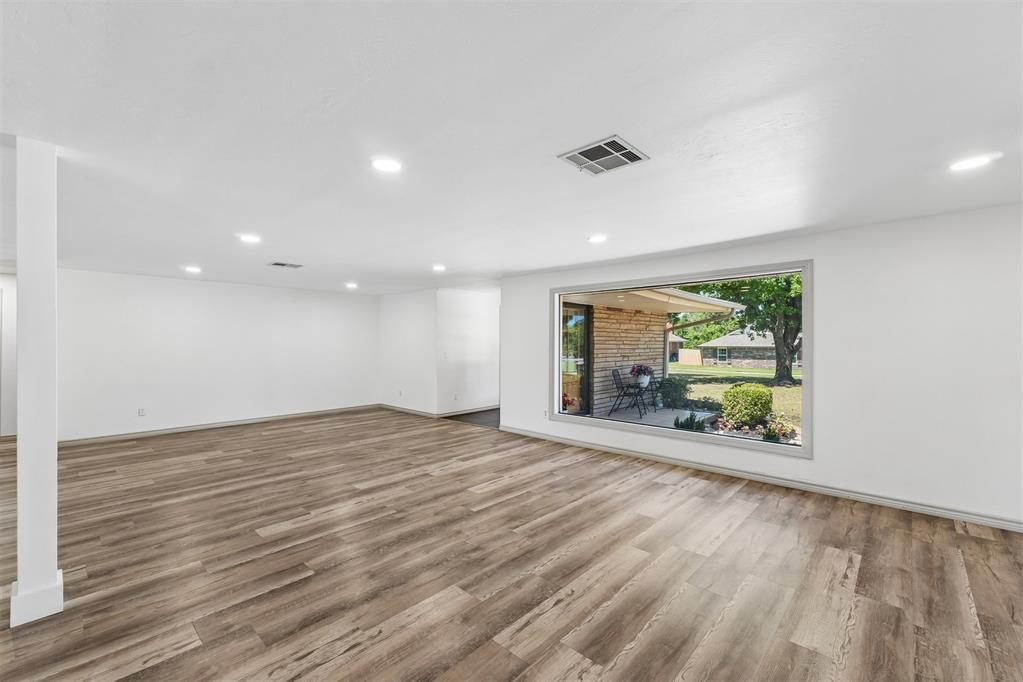 10724 Major Avenue Property Photo 14
