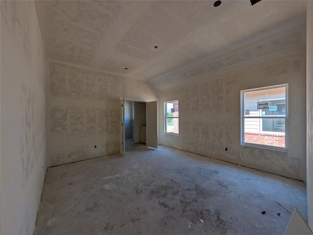 4909 Limestone Drive Property Photo 4