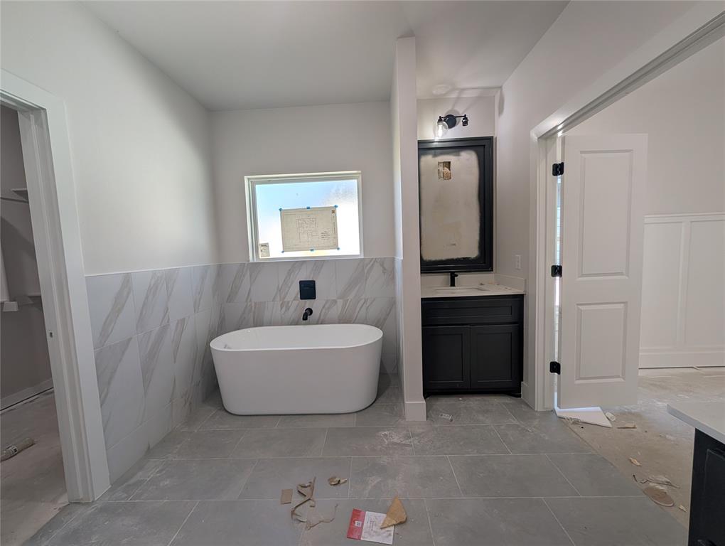 4909 Limestone Drive Property Photo 11