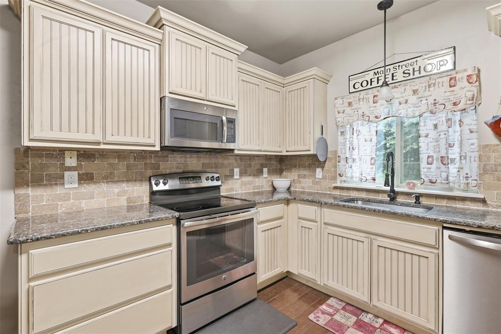 20301 Bow Xing Property Photo 13