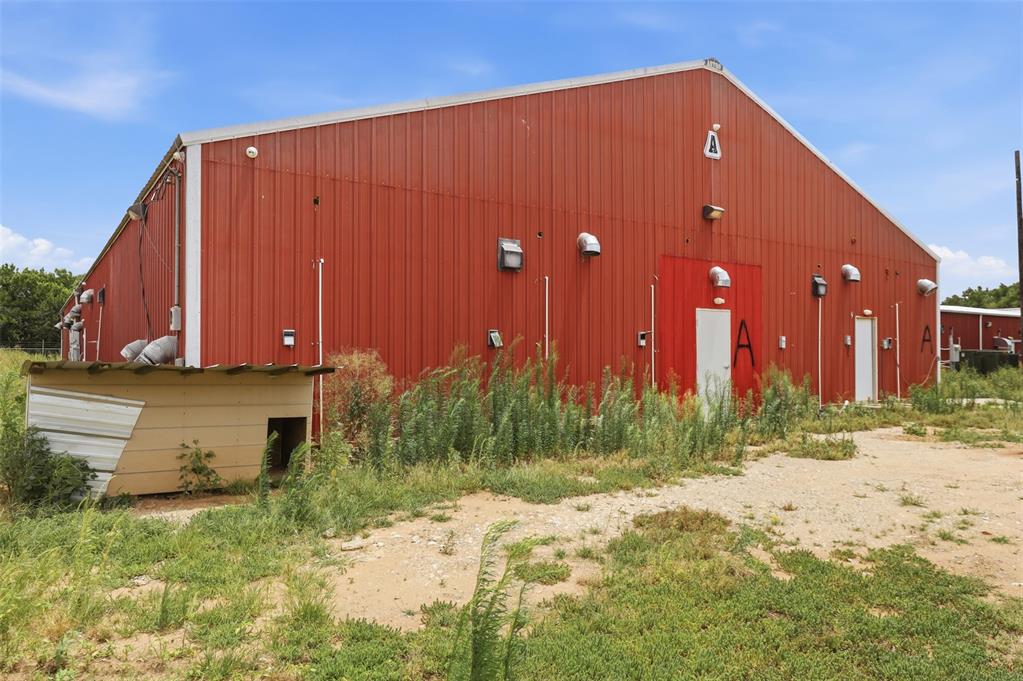 6925 Us Highway 81 Highway Property Photo 13