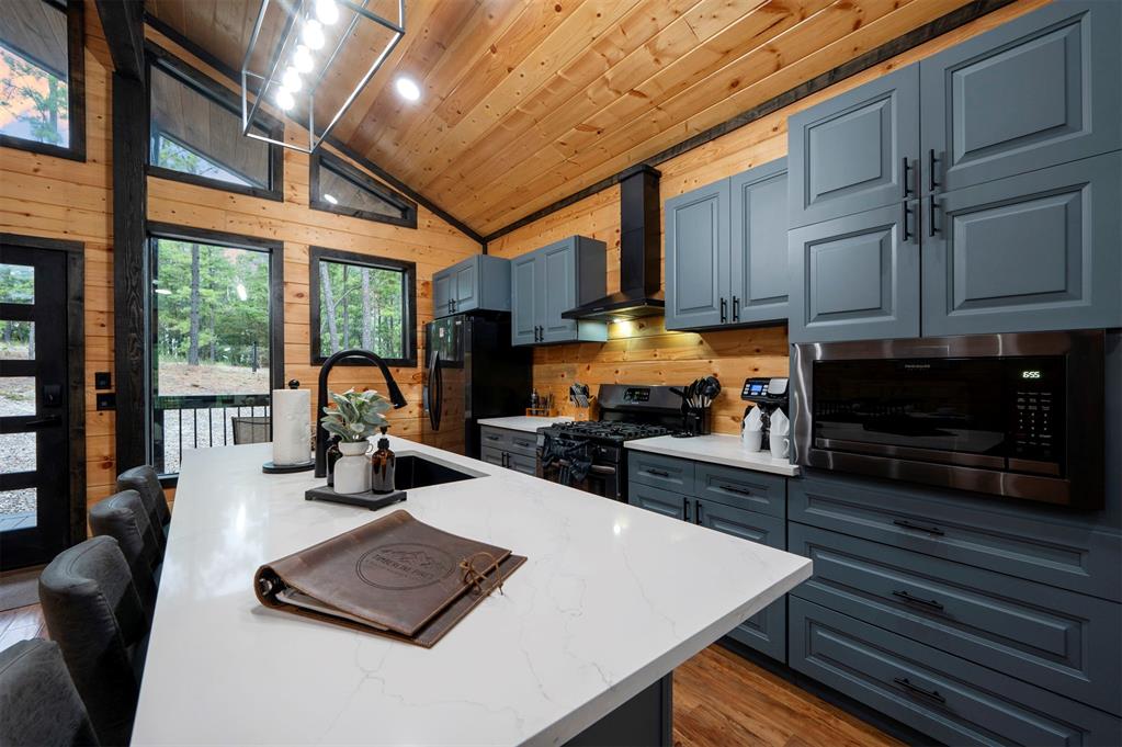 900 Timberline Trail Property Photo 8