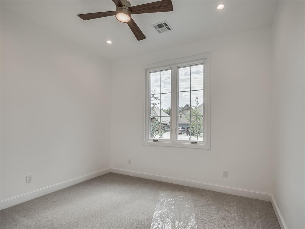 2805 Deer Valley Lane Property Photo 32