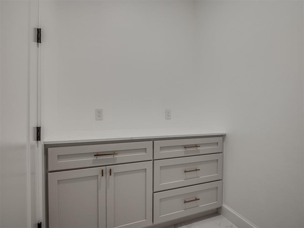2805 Deer Valley Lane Property Photo 38