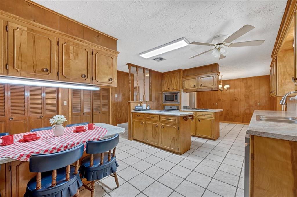 108 W Paul Street Property Photo 15