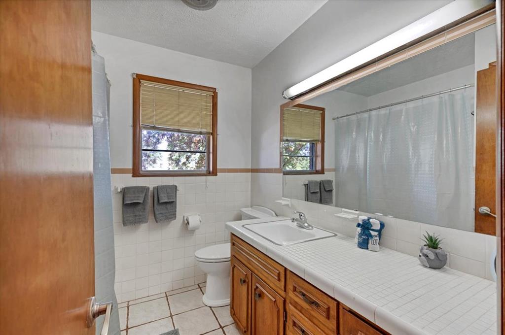 108 W Paul Street Property Photo 17