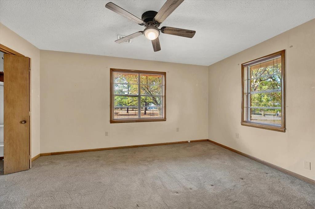 108 W Paul Street Property Photo 20