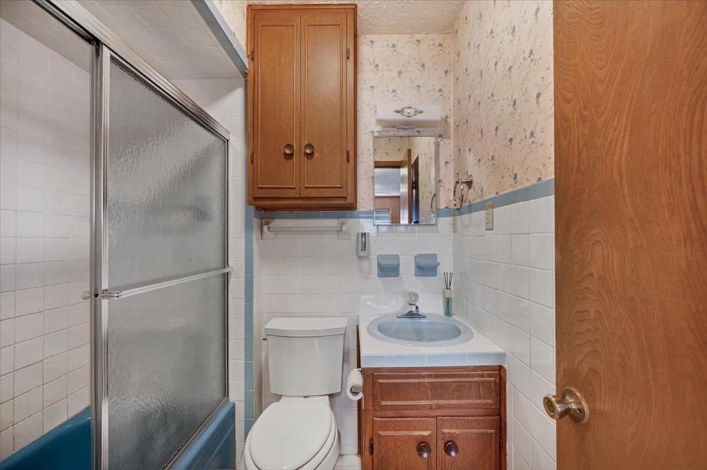 108 W Paul Street Property Photo 33