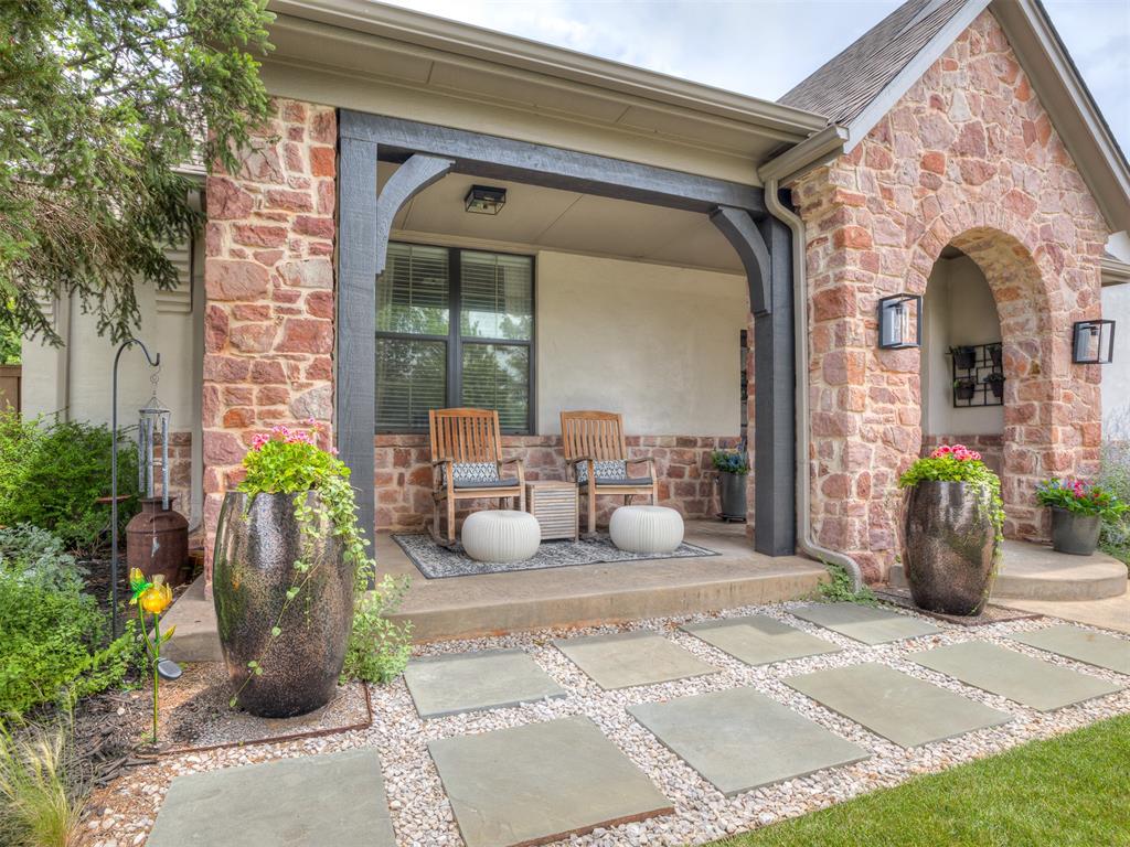 3209 Silvercliffe Court Property Photo 4