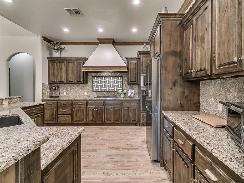 3209 Silvercliffe Court Property Photo 13