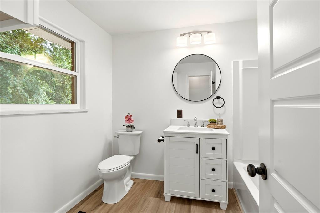 821 N Clarence Nash Boulevard Property Photo 10