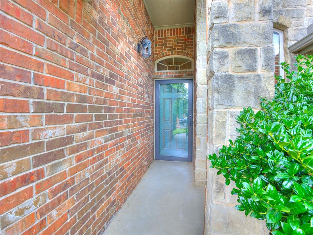 17217 Picasso Drive Property Photo 6