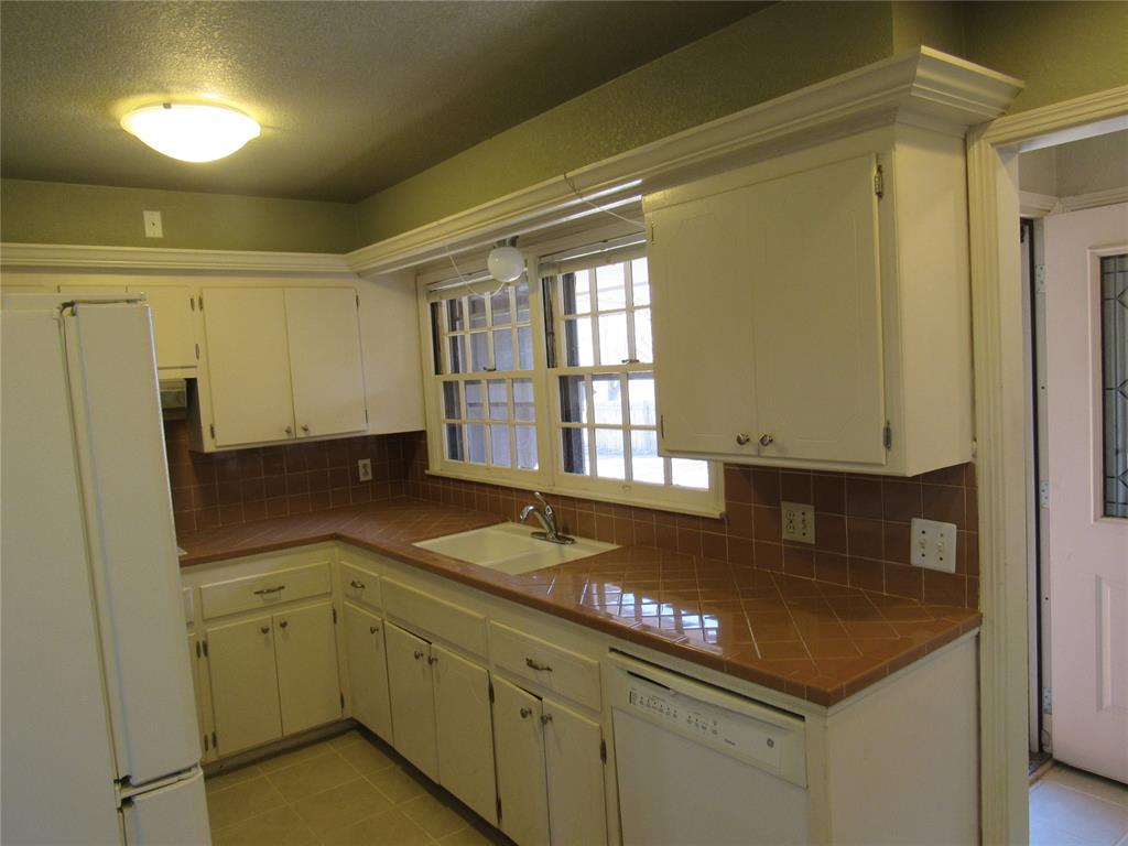 9909 Sunnymeade Place Property Photo 8