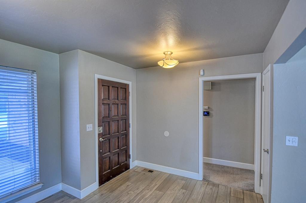 3302 Pheasant Run Road Property Photo 5