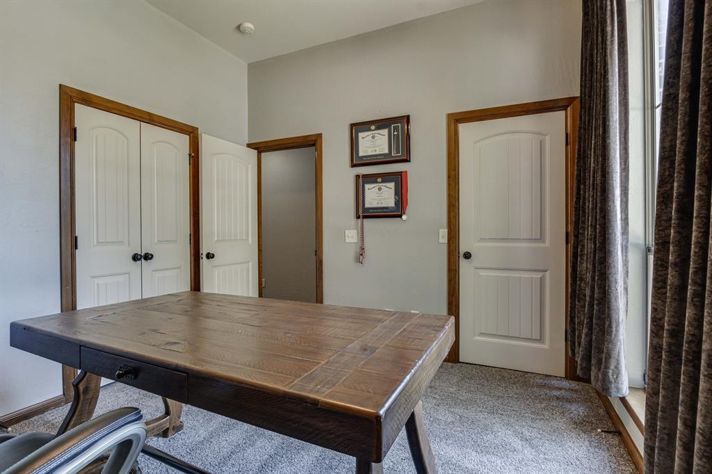 8920 Nw 111th Street Property Photo 25