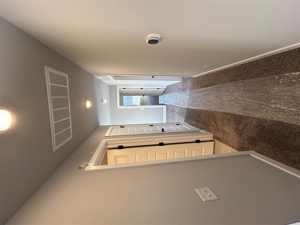 19601 Denison Avenue Property Photo 18