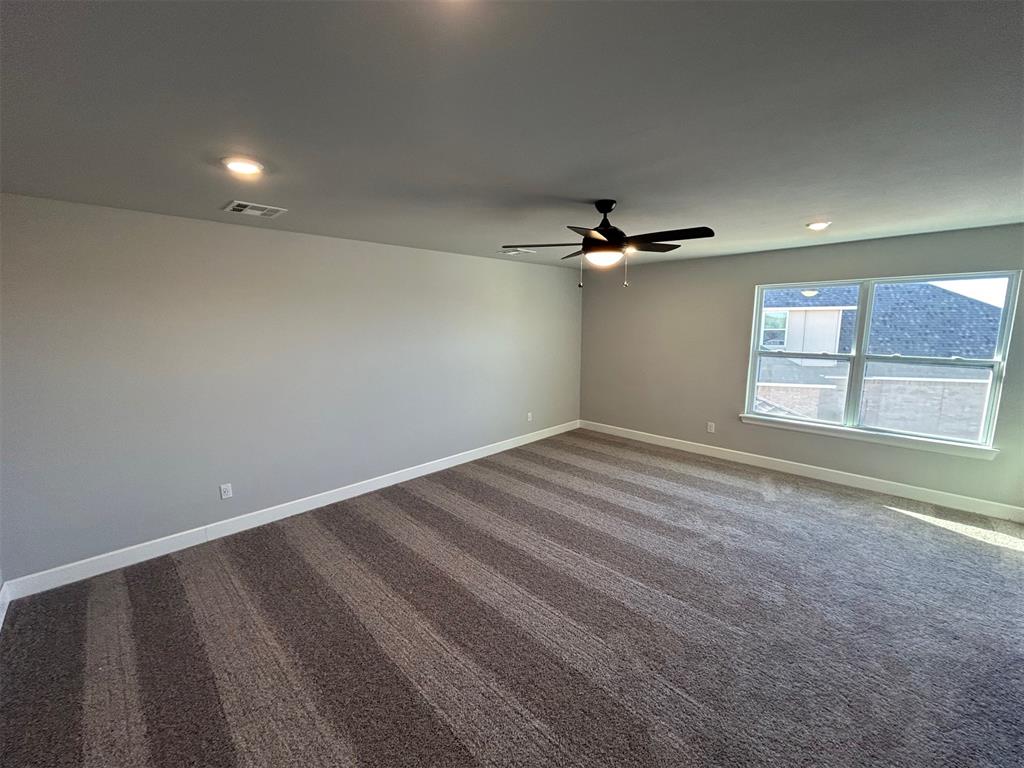 19601 Denison Avenue Property Photo 20