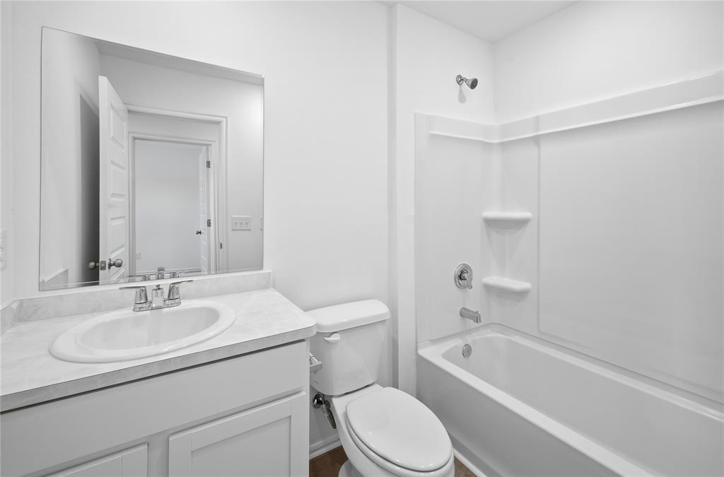 2014 W 30th Place Property Photo 11